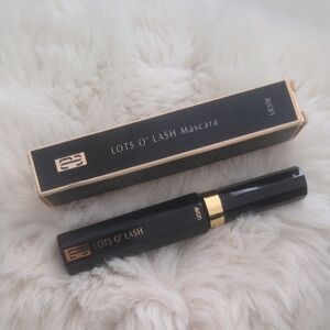 Vintage AVON Lots O’ Lash Mascara – NAVY – Original Box – Dried (For Collectors)